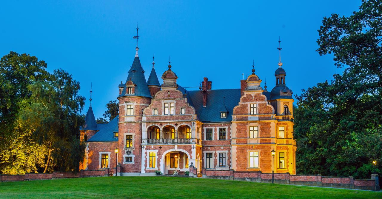 Palac Kobylniki Hotel Obrzycko ภายนอก รูปภาพ